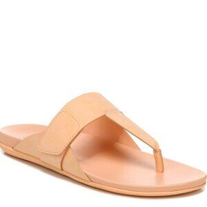 Naturalizer Genn Twirl Sandal in Orange peach 7M